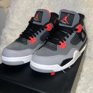 Air Jordan 4 retro (gs) 6.5y